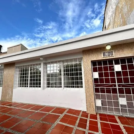Casa Cerca A El Mar Con Parqueadero Holiday home